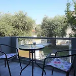 Neki's Apartament