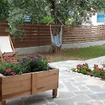 Apartament Neki's *